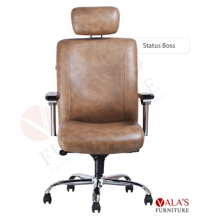 Front view Valas Status boss chair